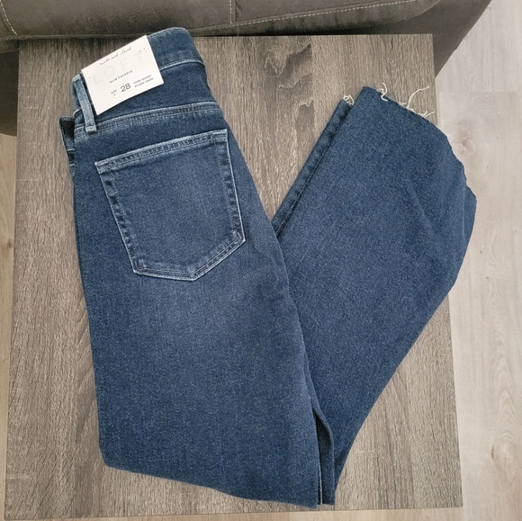 Loft Crop Cut Off Jeans - Picture 5 of 7